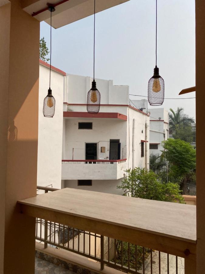 Backpackers Den Vandrerhjem Lucknow Eksteriør bilde