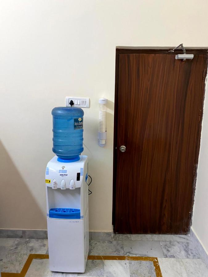 Backpackers Den Vandrerhjem Lucknow Eksteriør bilde
